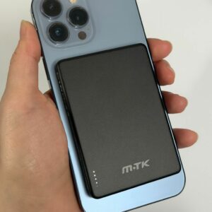 Magnetic Wireless Power Bank Fast Charging with USB-C