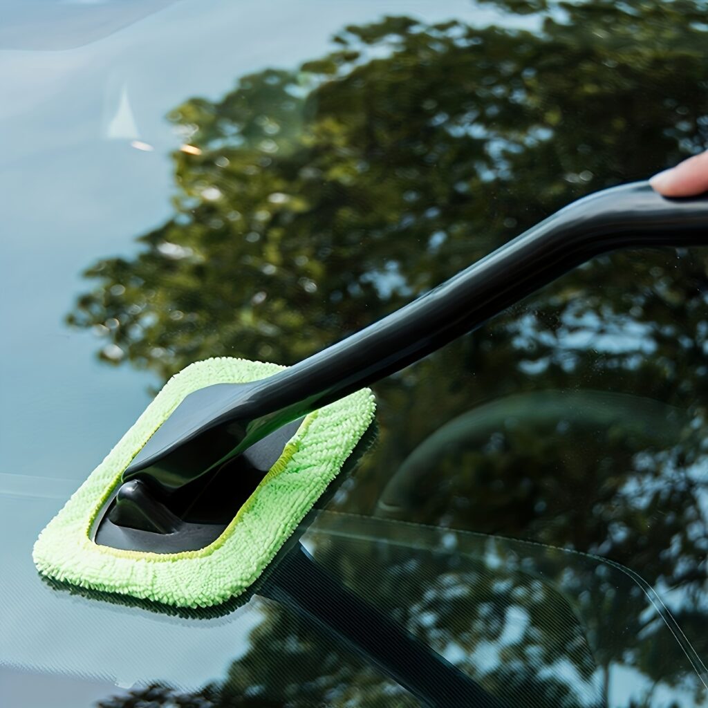 Car Windshield Cleaning Brush Kit with Microfiber Pad 1 Set