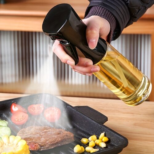 1pc 6.8oz/10.1oz Oil Sprayer, Plastic Oil Spray Bottle, Barbecue Spray Bottle, Barbecue Picnic Tools, Kitchen Cooking Olive Oil Dispenser, Camping Barbecue Roasting Vinegar Sauce Oil Sprayer, Consumable Oil Jar