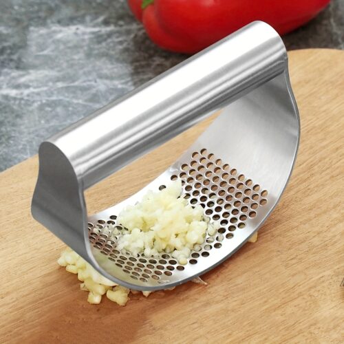 1pc Stainless Steel Garlic Press – Manual Garlic Crusher with Ergonomic Handle, Durable Kitchen Tool for Crushing Garlic, No Electricity Needed, Easy to Clean, Perfect for Home Cooking, Garlic Crusher for Kitchen, Cooking Essentials, Sleek Metallic Finish, Easyclean Material, Garlic Crusher, Garlic Press