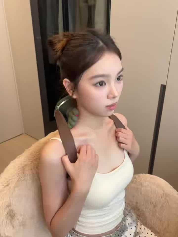 USB Rechargeable Deep Tissue Massager for Neck and Back